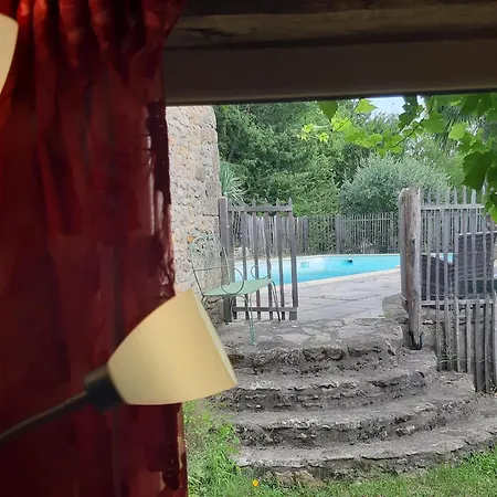 Guest house Le Chai, De Charme Avec Piscine Montignac-Lascaux